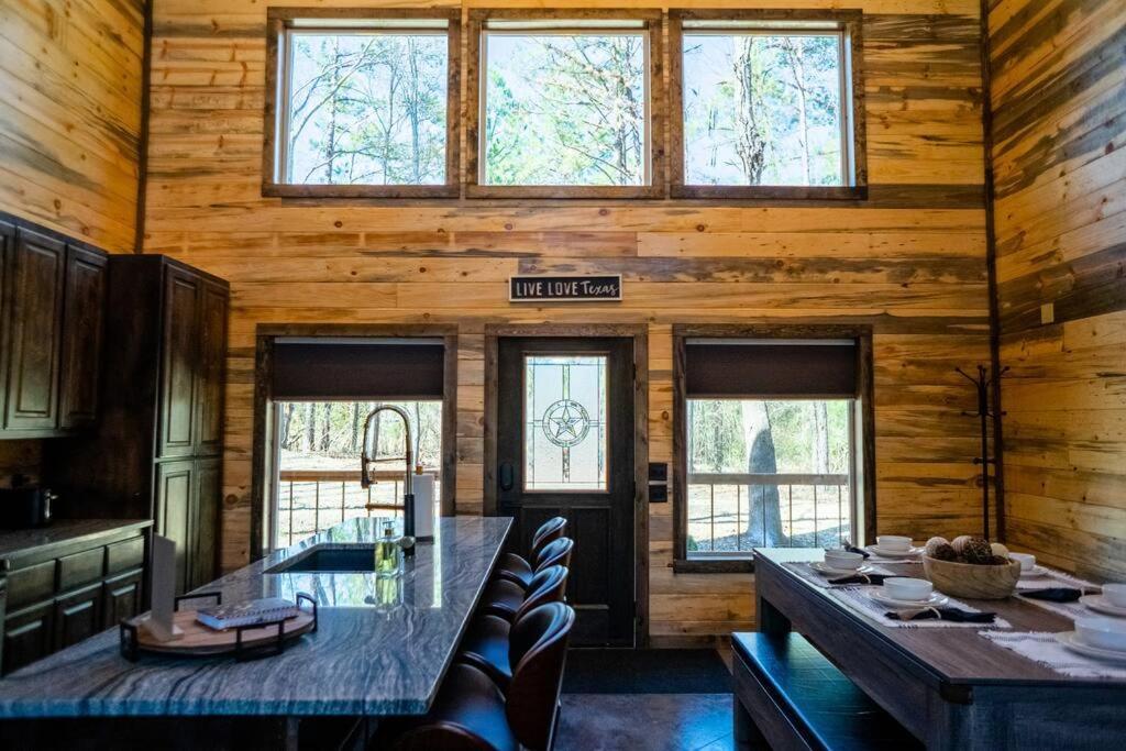 The Big Tex Luxury Cabin Is Epic Broken Bow Exterior photo