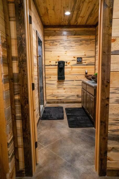 The Big Tex Luxury Cabin Is Epic Broken Bow Exterior photo