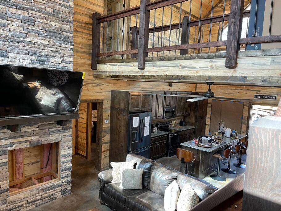 The Big Tex Luxury Cabin Is Epic Broken Bow Exterior photo